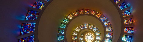 Stained glass ceiling of Thanksgiving chapel, downtown Dallas - photo by Alicia-Lee-07 (flickr.com/photos/alicia-li)