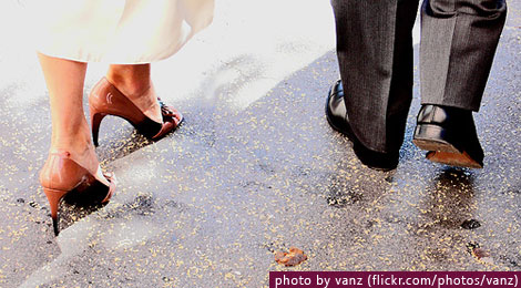 Wedding shoes - photo by vanz (flickr.com/photos/vanz)