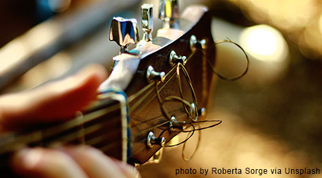 Learning the basics of guitar-playing